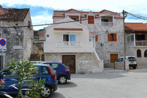 Apartments by the sea Marina, Trogir - 10327